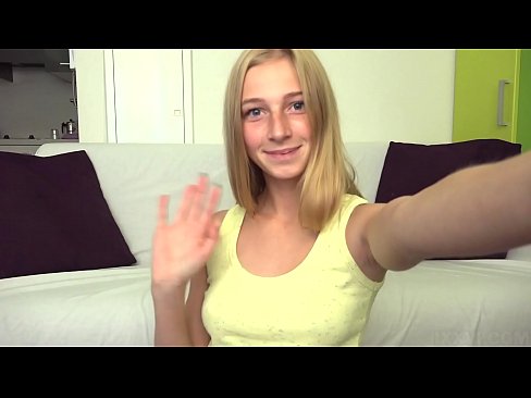 ❤️ Nalika aku bosen aku lazily masturbate sandi pink pus ❌ Porno ing kita  ❤